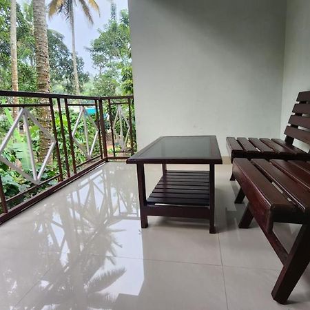Pknhomestay Kumily Thekkady Exterior foto