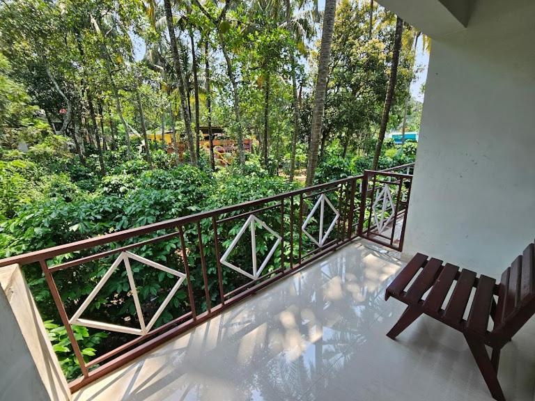 Pknhomestay Kumily Thekkady Exterior foto